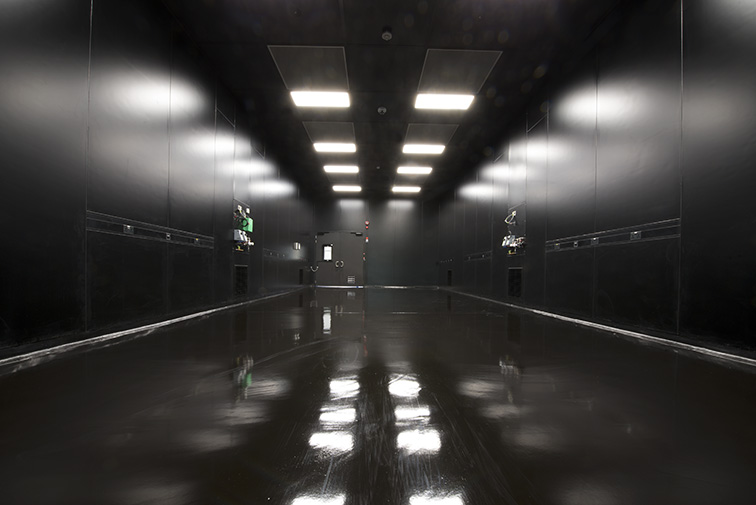 15EC3698 RAL Space R100 clean room.jpg